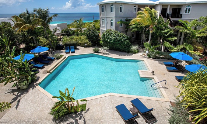 Shoal Bay Apartment | Better than a hotel room- 600sq ft Studio Suite!