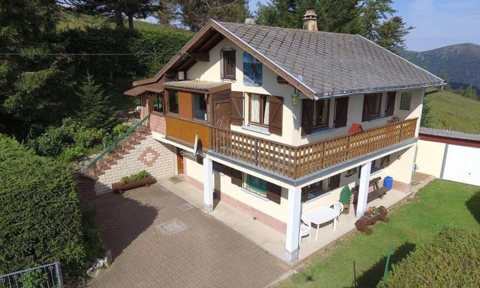 Mittlach House | Between Alsace and Vosges, gite in a beautiful chalet.