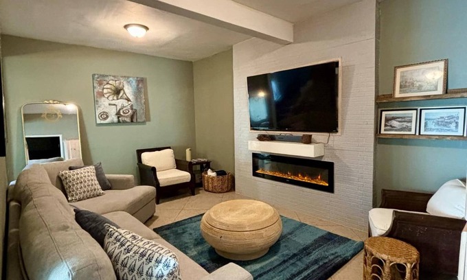 Constitucion House | Big pool house with ocean view.