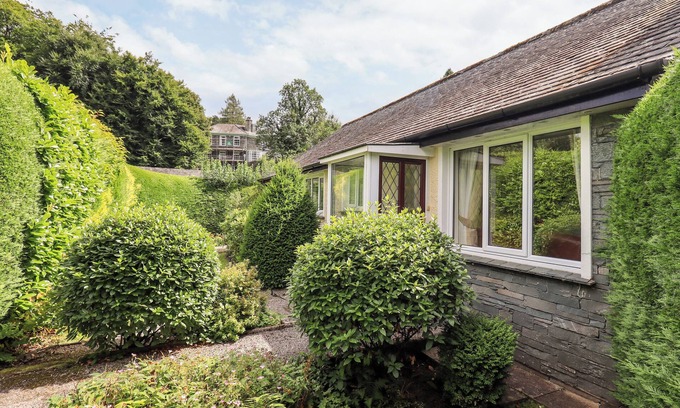 Waterhead House | BIRCH KNOLL, family friendly, with a garden in Ambleside