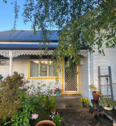 Penola Apartment | Birchmoore Studio