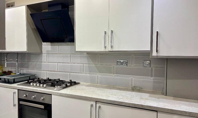 Erdington House | Birmingham Blissful Retreat