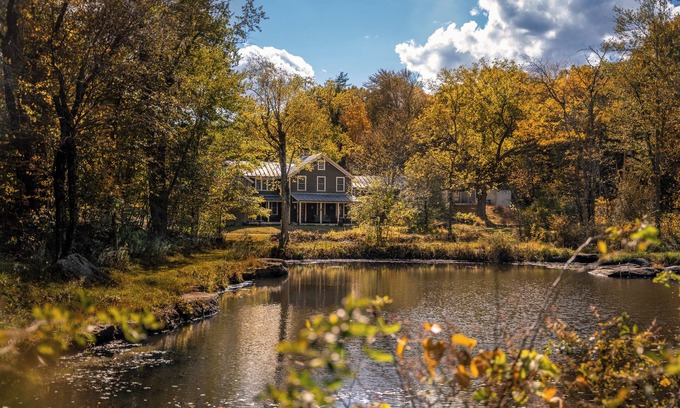 Highland House | Black Walnut Tree Farm: 50 Acres of Fall Foliage