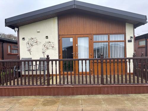 Mablethorpe Ski Chalet | Blackamores chalet