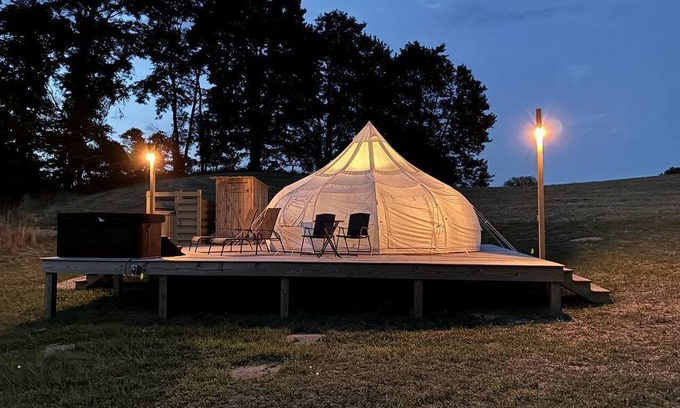 Conneaut Lake RV Rental | Blissful Bell Tent Oasis near Pymatuning Lake in Pennsylvania