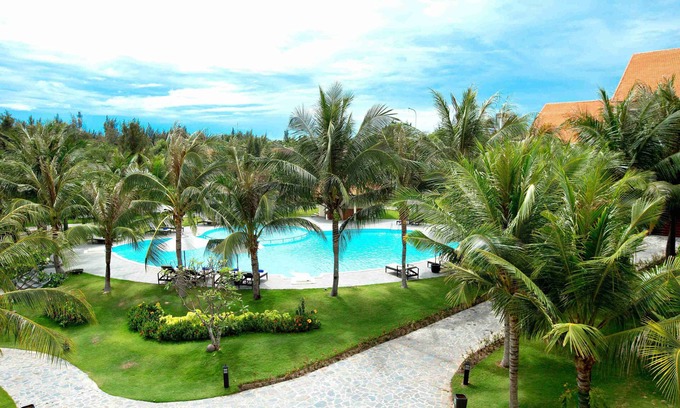 Suoi Nuoc Beach Resort | Blue Bay Mui Ne Resort & Spa