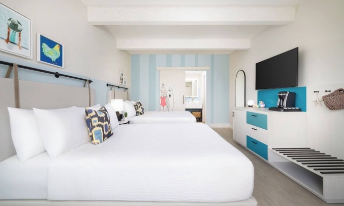 New Town Hotel | Blue Flamingo Key West | Three Island View Rooms w/2 Queen Beds
