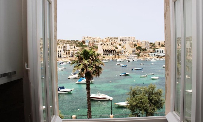 St. Paul's Bay Apartment | Blue Harbour 3 bedroom seafront apartment with large yard on the promenade - by Getawaysmalta