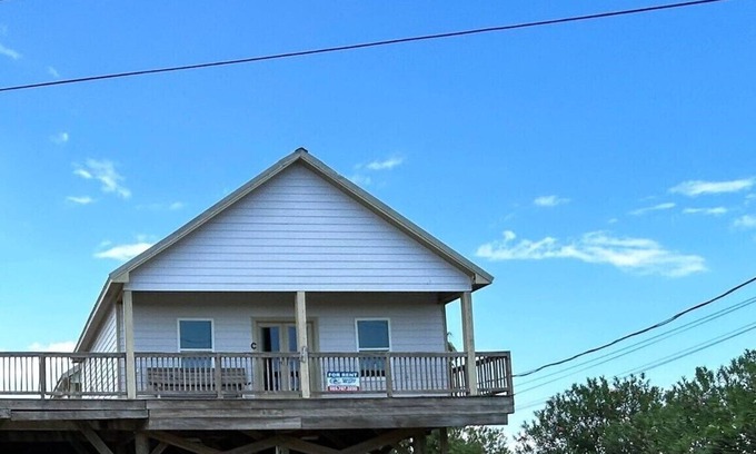 Grand Isle Apartment | Blue Water Villa C - Coastal Realty Group