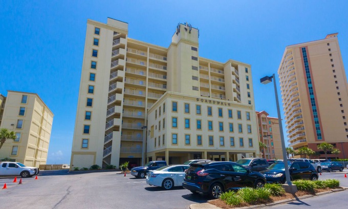 Gulf Shores House | Boardwalk Condos by Hosteeva