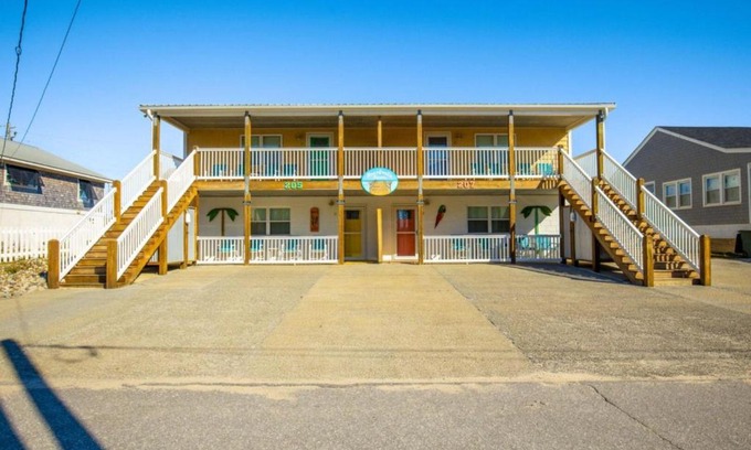 Atlantic Beach House | Boardwalk Shores