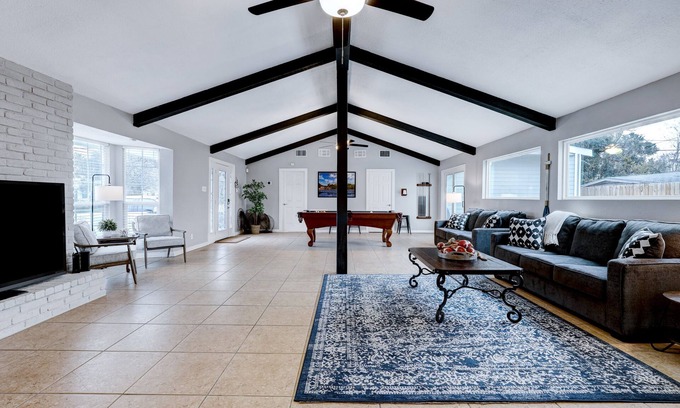 Jefferson House | Boat House - A Birdy Vacation Rental