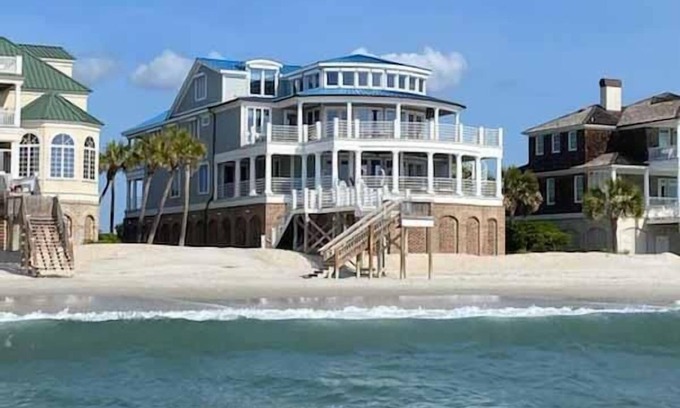 Pawleys Island House | Boat House- Oceanfront Hot Tub! Creekfront, Dock & Pool