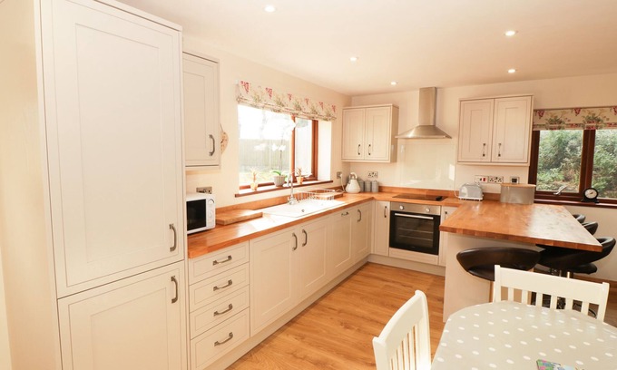 Llanerchymedd Cottage | Bodneithior