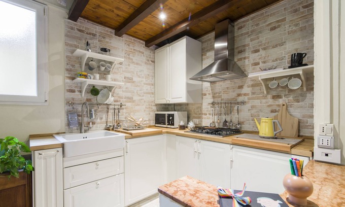Historic Center Apartment | Bologna Rainbow Apartment