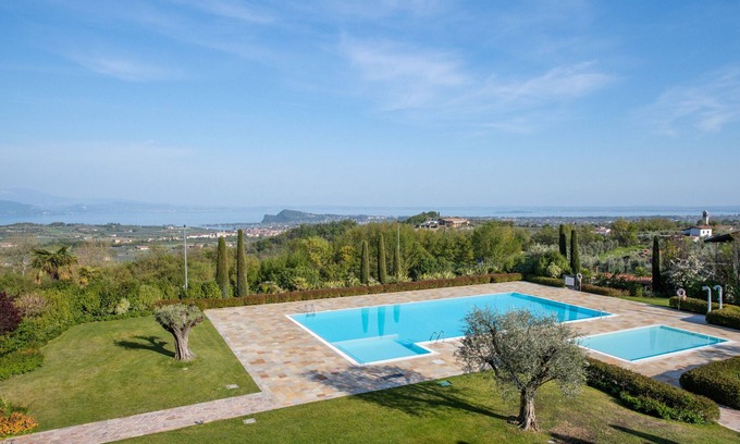 Puegnago del Garda Apartment | Borgo Alto By Bookinggardalake