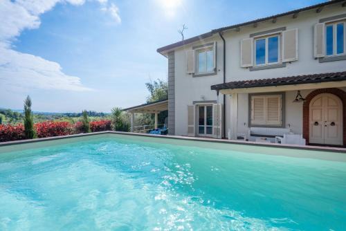Fucecchio House | Borgo House In Florentine Hills With Pool