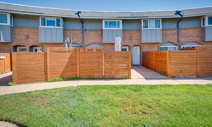 Glenwood Grove - North Iris Condo | Boulder Bliss: Prime Location & Stunning Views!