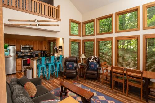 Boyne Falls House | Boyne Mountain Disciples Village 662