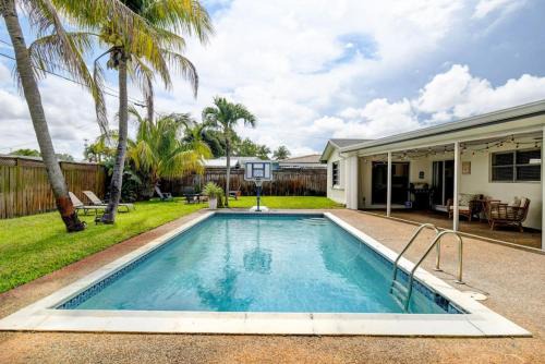Boynton Beach House | Boynton 3 2 Pool House