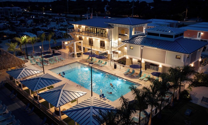 Seabreeze Trailer Park Resort | Brand New Home, Resort Location, Pet Friendly, Oceanview