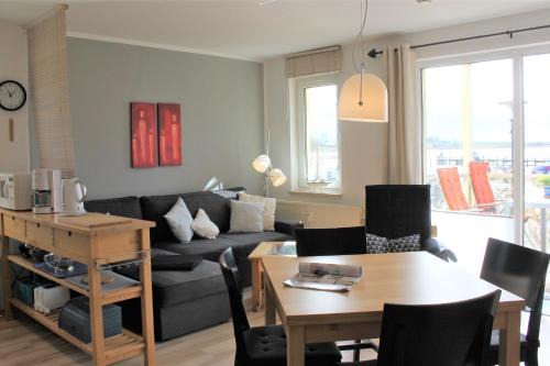 Oertzenhof Apartment | Brandt