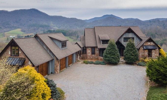 River Ridge House | Breath taking views at riverfront home with game room & fireplace, dog-friendly