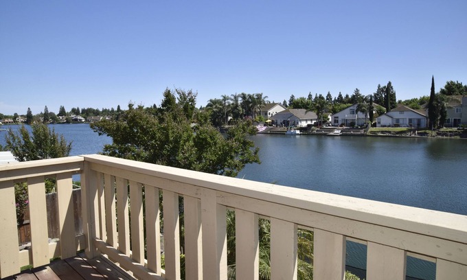 Stockton House | Breathtaking LakeFront, long term rental only, 210 dollars a day, 30 days up.