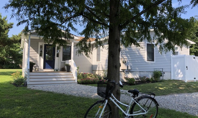 Cape May House | Bright, Airy 3BR on 2 acres w/POOL-West Cape May