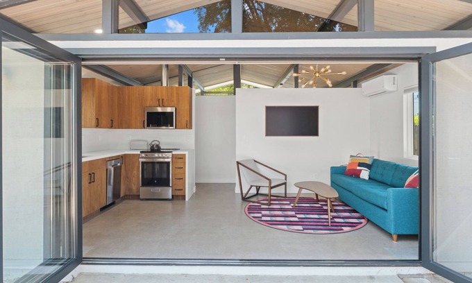 Claremont Cottage | Bright, Modern 1BR ADU in Claremont with Seamless Indoor-Outdoor Living