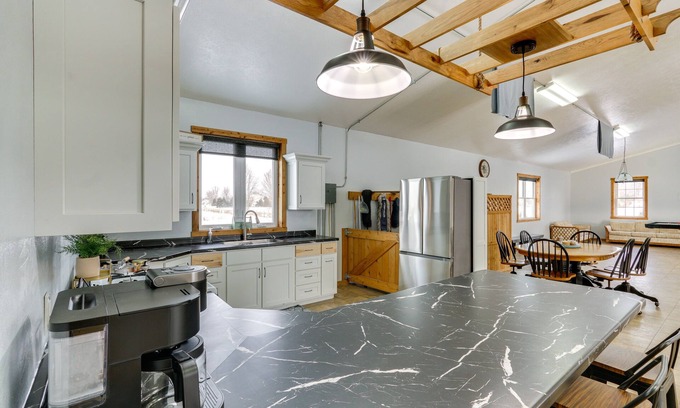 Shipshewana Cottage | Bright Shipshewana Gem w/Shuffleboard Table!