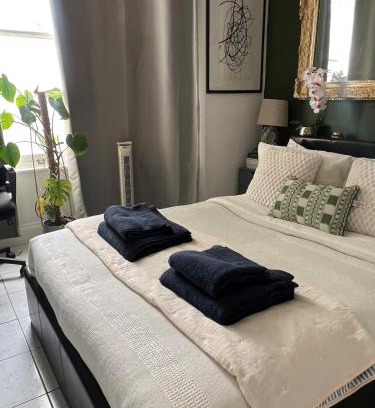 Fulham Broadway Apartment | Bright studio in Fulham
