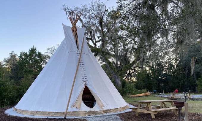 Townsend RV Rental | Broken Tree Tipi Experience WHITE CLOUD