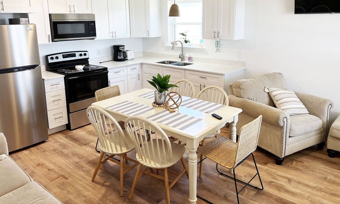 Grand Isle House | Broussards Unit B - Beach Access - Island Realty