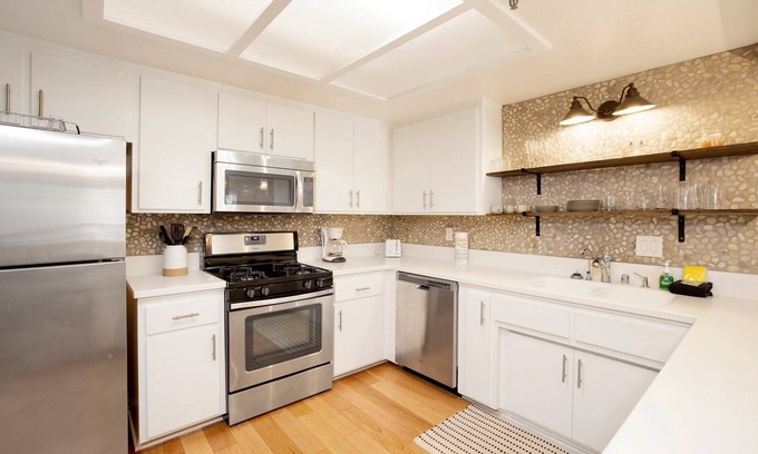 Summit Estates Condo | Brownie's DEN #2205