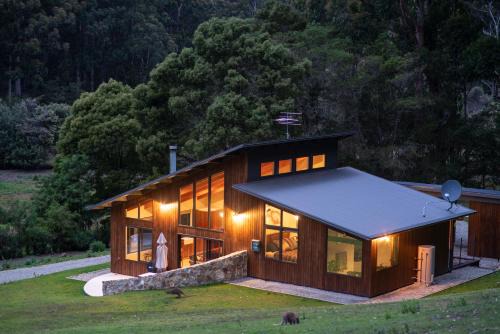 Adventure Bay House | Bruny Island Haven