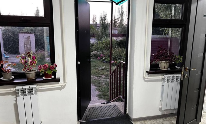 Karakol House | Bulak Guest House комфортный идеально подходящий для туристов и гостей города