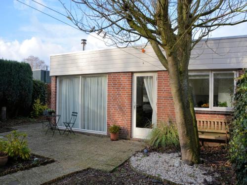 Municipality of Noordwijk House | Bungalow in Noordwijkerhout near Lake