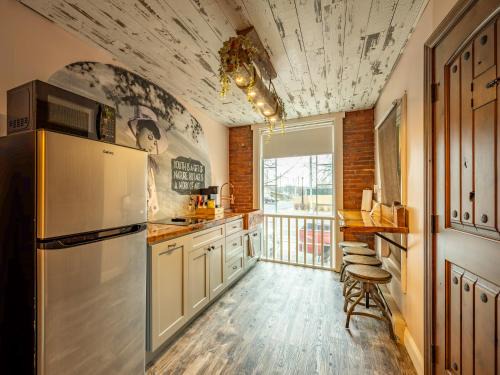 Downtown Harrisburg Hotel | BurgBnB Downtown