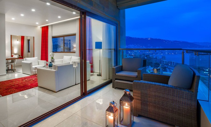 Kfar Yassine Hotel | BURJ on BAY Hotel