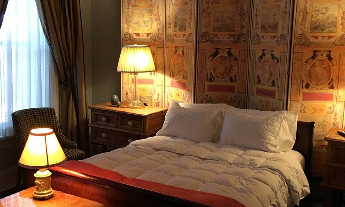 Macon Bed & Breakfast | Burke Mansion