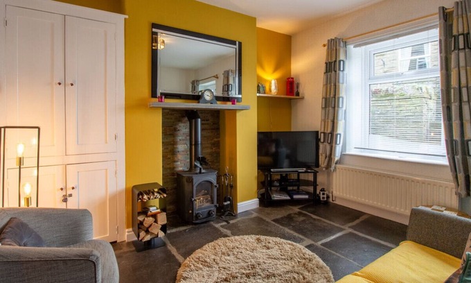 Burtersett House | Butterside Cottage - Two Bedroom House, Sleeps 3