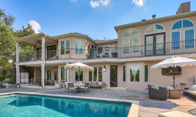 West Lake Hills House | Buy 3 get 1 Nt Free I Above Provencal I Pool/Spa l 5 BR I 5MI ATX