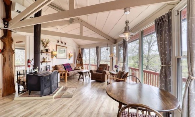 Beech Mountain Ski Chalet | BW-7 Mountain Treehouse Authentic Roundhouse near Beech Mountain activities