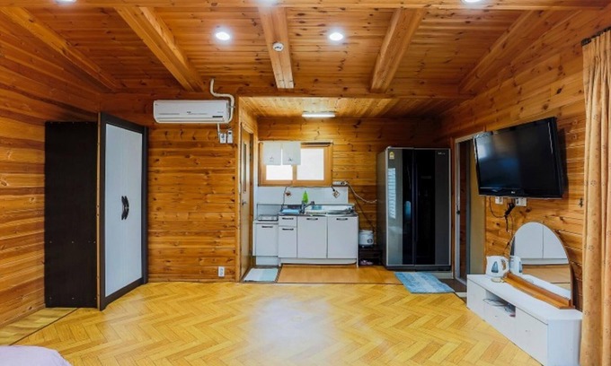 Gyeongju House | Byeokdosan Hwangtobonga Pension