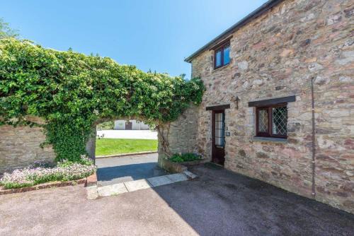 North Buckland House | Byre Cottage