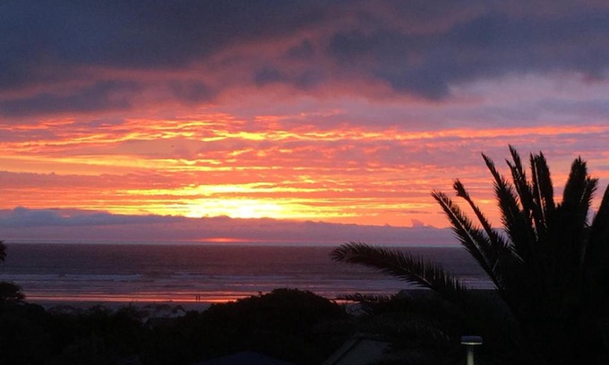 Melkbosstrand Apartment | C'est La Vie Self Catering Apartment