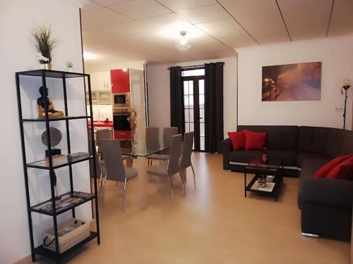 Hornachuelos Apartment | Caño de Hierro