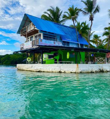 Isla Grande House | Cabaña La Punta
