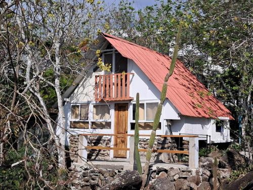 Puerto Baquerizo Moreno House | Cabañas Don Jorge - Cabaña Española